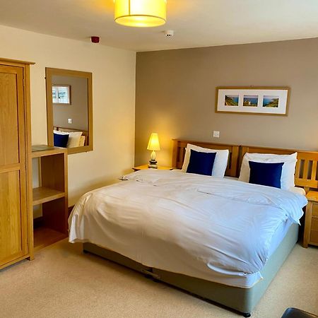 The Globe Inn Kingsbridge  Bagian luar foto