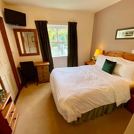 The Globe Inn Kingsbridge  Bagian luar foto