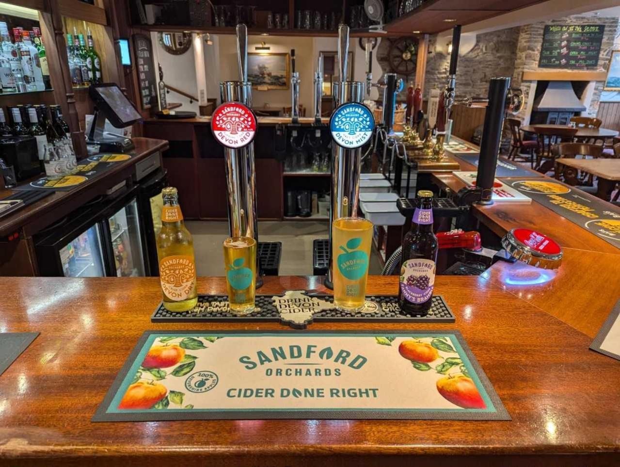 The Globe Inn Kingsbridge  Bagian luar foto